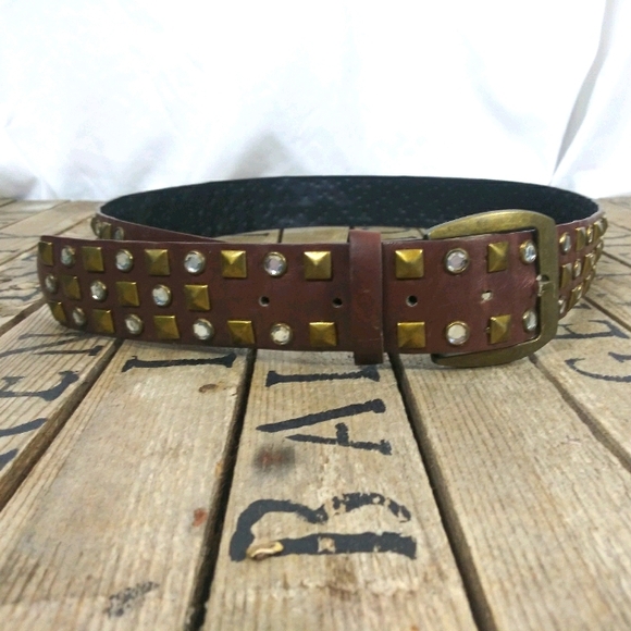 3/$20 YMI Jeanswear Brown & Brass Belt - Picture 1 of 5